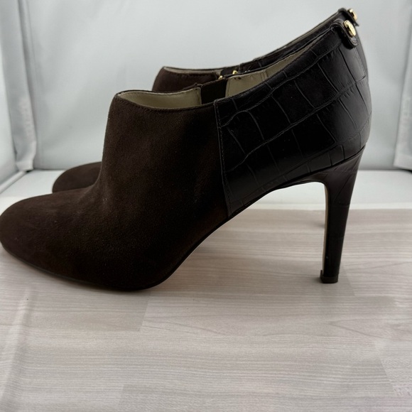 Michael Kors Gold and Brown Heeled Boots - Picture 3 of 6